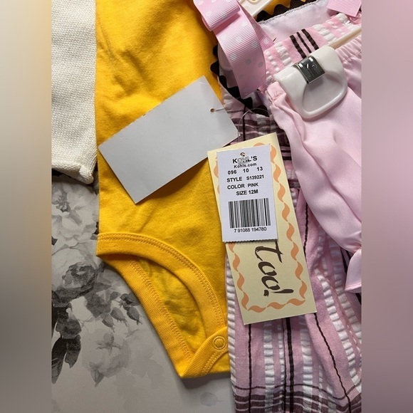 NWT Osh Kosh Old Navy and Other bundle size‎ 6-12m - Picture 13 of 16